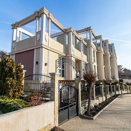 Apartment Seaside With A Garden Saints Constantine and Helena